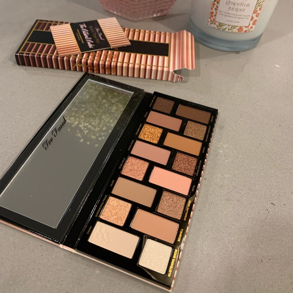 New Too Faced Born This Way The Natural Nudes Eyeshadow Palette